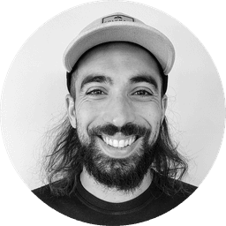 Agu Agustin Vareaworking at Caramel Point as Co-Founder & Software Engineer